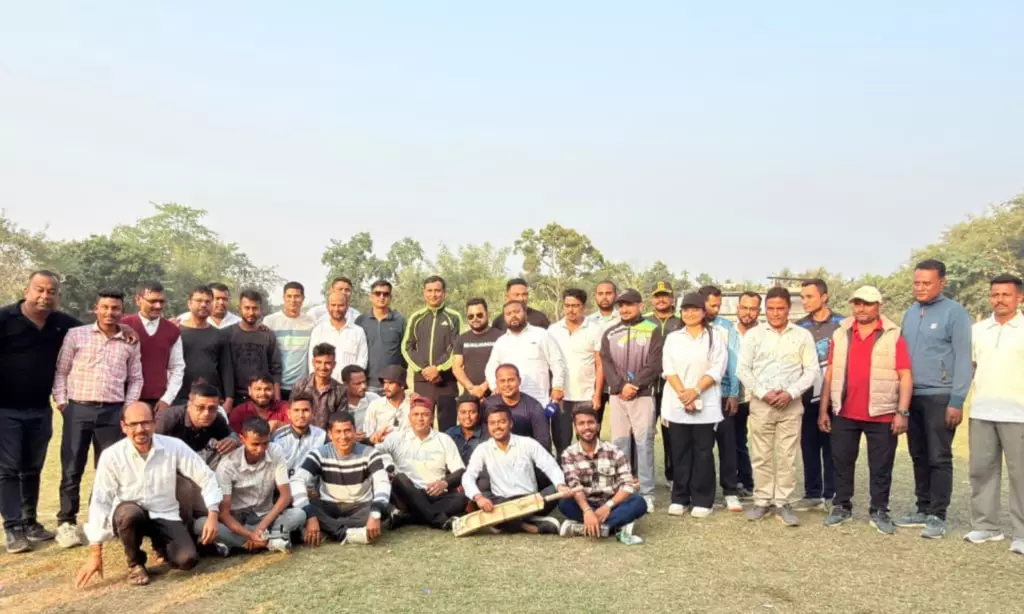 Assam के बाजाली में खेल के ज़रिये फिटनेस और आपसी भाईचारे को मिला बढ़ावा Assam के बाजाली में खेल के ज़रिये फिटनेस और आपसी भाईचारे को मिला बढ़ावा
