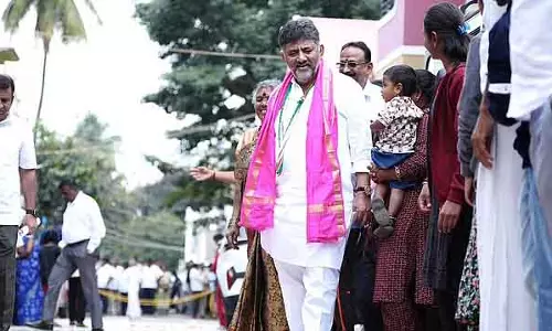 मनरेगा का नाम बदलने का विरोध: कांग्रेस कल राजभवन जाएगी- DCM D.K. Shivakumar मनरेगा का नाम बदलने का विरोध: कांग्रेस कल राजभवन जाएगी- DCM D.K. Shivakumar
