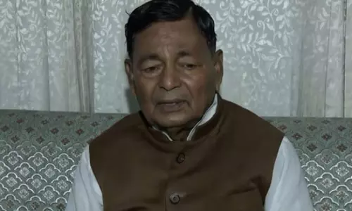सदन में हंगामा बंद करे विपक्ष, जनता के मुद्दे को उठाए: दिलेश्वर कामैत सदन में हंगामा बंद करे विपक्ष, जनता के मुद्दे को उठाए: दिलेश्वर कामैत