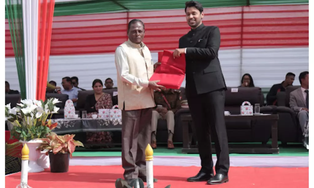 Manipur: तेंगनौपाल के गांवों में सड़क, बिजली और अन्य सुविधाओं पर फोकस Manipur: तेंगनौपाल के गांवों में सड़क, बिजली और अन्य सुविधाओं पर फोकस