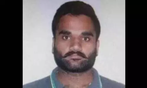Punjab : गैंगस्टर गोल्डी बराड़ के माता-पिता को जबरन वसूली के मामले में गिरफ्तार किया गया