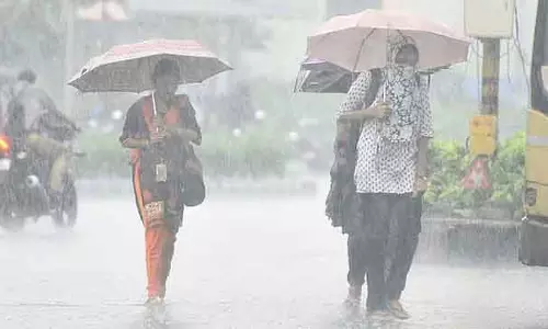 Karnataka में फिर बढ़ेगी ठंड, कई जिलों में बारिश की चेतावनी: मौसम विभाग Karnataka में फिर बढ़ेगी ठंड, कई जिलों में बारिश की चेतावनी: मौसम विभाग