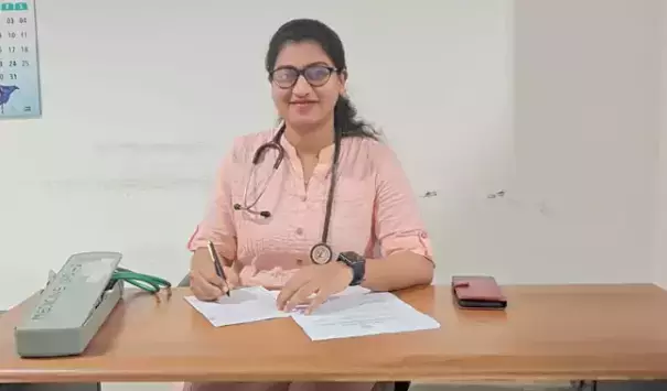 Telangana : वारंगल में सड़क हादसे में गर्भवती डॉक्टर की मौत