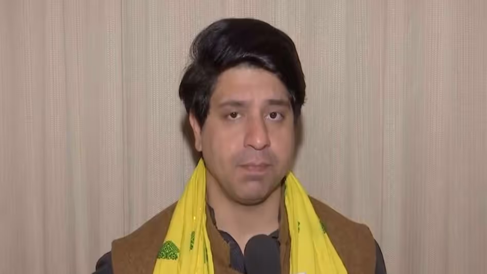 पूर्वोत्तर का एक और अपमान BJP ने गमोसा मुद्दे पर कांग्रेस पर निशाना साधा