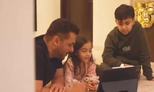 Salman Khan ने गणतंत्र दिवस पर देश से प्यार करने की अपील की