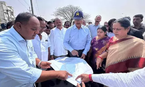हाइड्रा ने BHEL से रायसमुद्रम चेरुवु के काम में बाधा न डालने को कहा हाइड्रा ने BHEL से रायसमुद्रम चेरुवु के काम में बाधा न डालने को कहा