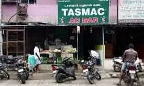 TASMAC ने गणतंत्र दिवस की पूर्व संध्या पर 220 करोड़ रुपये की शराब बेची TASMAC ने गणतंत्र दिवस की पूर्व संध्या पर 220 करोड़ रुपये की शराब बेची