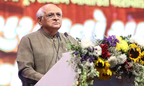 12 लाख से ज़्यादा लड़कियों को आर्थिक मदद देगी Gujarat सरकार 12 लाख से ज़्यादा लड़कियों को आर्थिक मदद देगी Gujarat सरकार