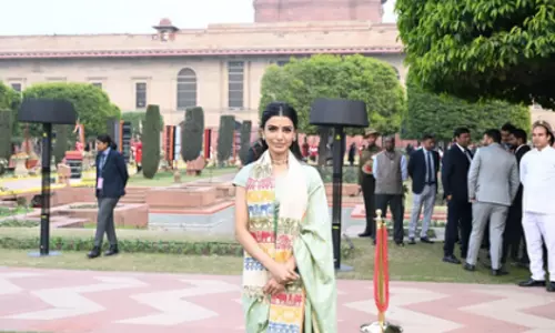 राष्ट्रपति भवन में गणतंत्र दिवस रिसेप्शन में Samantha रुथ प्रभु ने जताया आभार राष्ट्रपति भवन में गणतंत्र दिवस रिसेप्शन में Samantha रुथ प्रभु ने जताया आभार