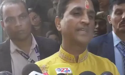 उड़ीसा कार्यक्रम में Kumar Vishwas का बयान: दक्षिण के नेता ने राम के अस्तित्व को नकारा उड़ीसा कार्यक्रम में Kumar Vishwas का बयान: दक्षिण के नेता ने राम के अस्तित्व को नकारा