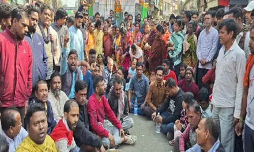 Jharkhand में हादसे के बाद लोगों ने किया विरोध, पाकुड़ के बाजार बंद
