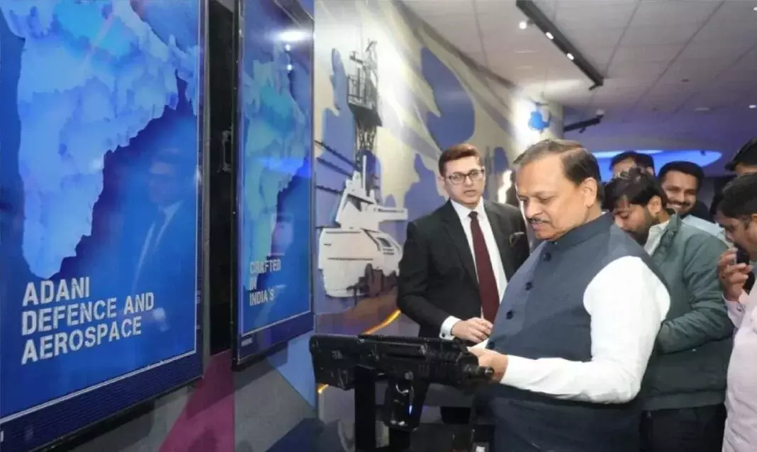 Kanpur: रमेश अवस्थी ने अदाणी डिफेन्स और एयरोस्पेस का दौरा किया Kanpur: रमेश अवस्थी ने अदाणी डिफेन्स और एयरोस्पेस का दौरा किया