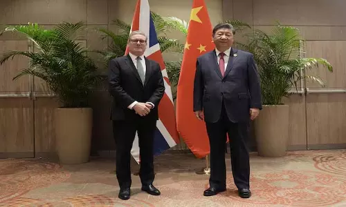 Keir Starmer की चीन यात्रा: व्यापार, सुरक्षा और UK संबंधों पर असर