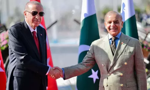 Turkey मिडिल ईस्ट में सऊदी और UAE के प्रभाव को कम करने के लिए पाकिस्तान का इस्तेमाल कर रहा