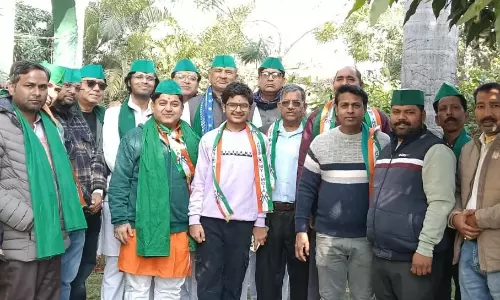 Bareilly: गणतंत्र दिवस पर सामाजिक संस्थाओं की भागीदारी Bareilly: गणतंत्र दिवस पर सामाजिक संस्थाओं की भागीदारी