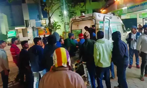 Odisha के भद्रक में अज्ञात वाहन की टक्कर से बाइक सवार दो लोगों की मौत