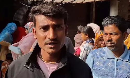 परिवार का दावा है कि बेटों को SIR नोटिस मिलने के बाद पिता की बीमारी से मौत हो गई
