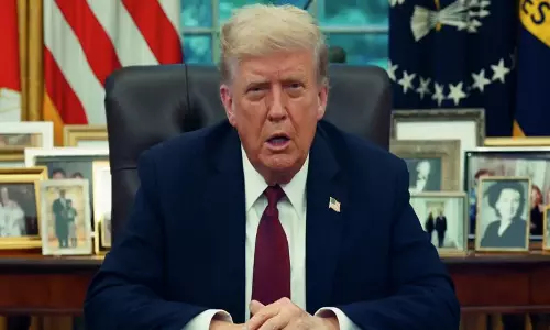 प्रदर्शनकारियों के शहर में हंगामा मचाने पर Trump ने मिनियापोलिस में एजेंट भेजा