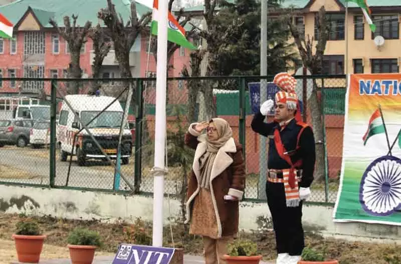 77वें गणतंत्र दिवस पर NIT Srinagar डायरेक्टर ने भारत की विज्ञान और टेक्नोलॉजी में प्रगति की सराहना की 77वें गणतंत्र दिवस पर NIT Srinagar डायरेक्टर ने भारत की विज्ञान और टेक्नोलॉजी में प्रगति की सराहना की