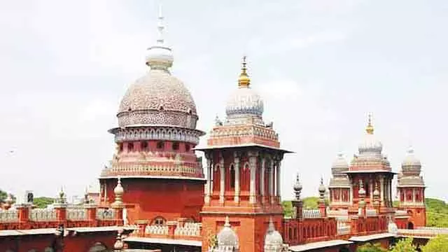 खाली शराब की बोतलें वापस लेने की योजना को लागू करने के लिए अब और समय नहीं है: SC का फैसला खाली शराब की बोतलें वापस लेने की योजना को लागू करने के लिए अब और समय नहीं है: SC का फैसला