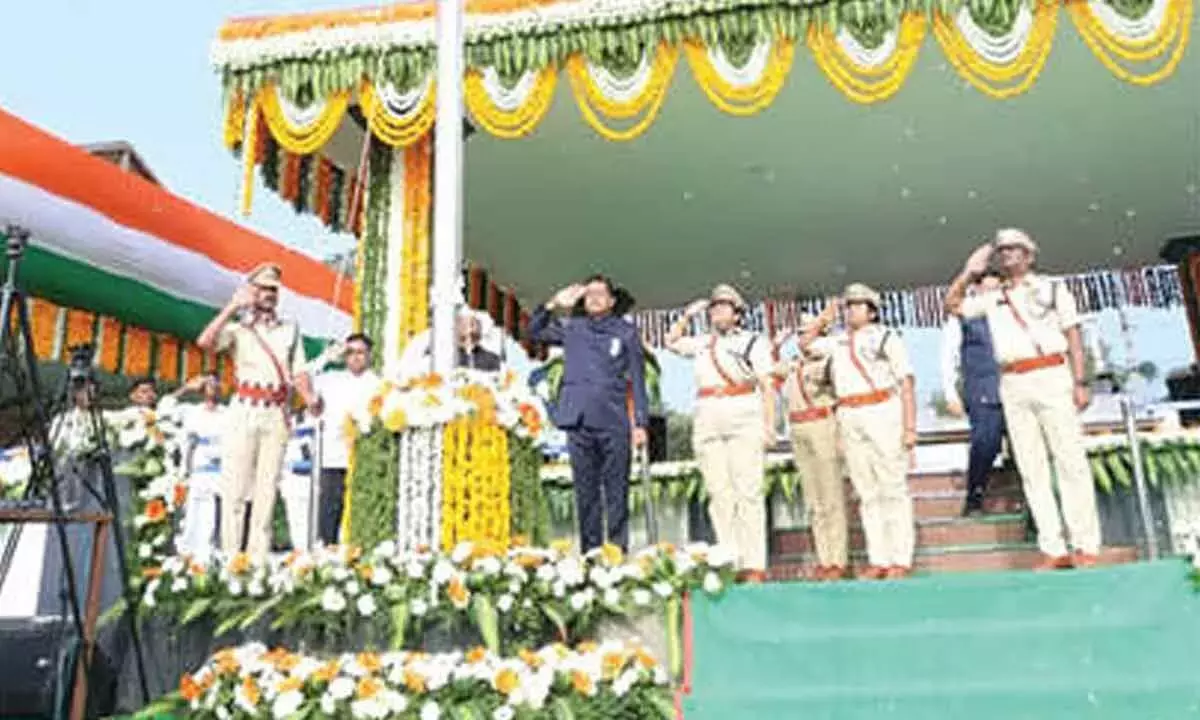 NLR जिला इंडस्ट्रियल हब के तौर पर उभर रहा है: कलेक्टर NLR जिला इंडस्ट्रियल हब के तौर पर उभर रहा है: कलेक्टर
