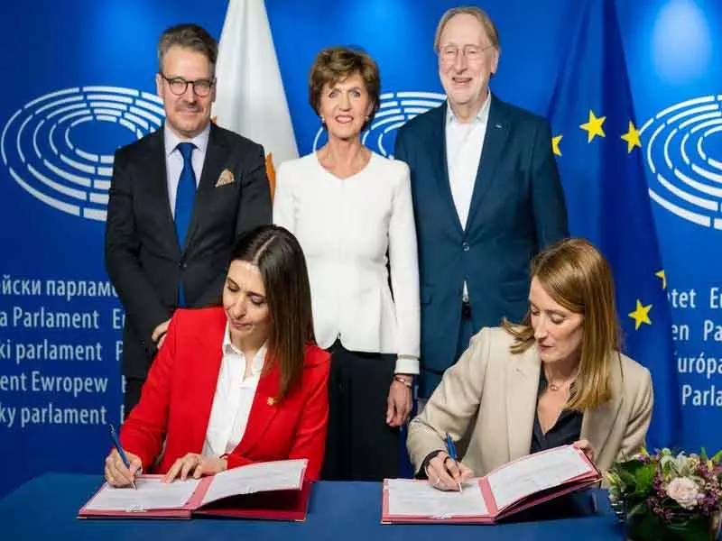 EU ने रूसी गैस पर बैन को कानून बना दिया EU ने रूसी गैस पर बैन को कानून बना दिया