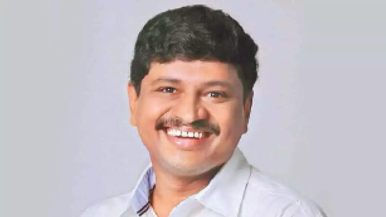 Telangana: जे संतोष कुमार को SIT नोटिस में गड़बड़ी Telangana: जे संतोष कुमार को SIT नोटिस में गड़बड़ी