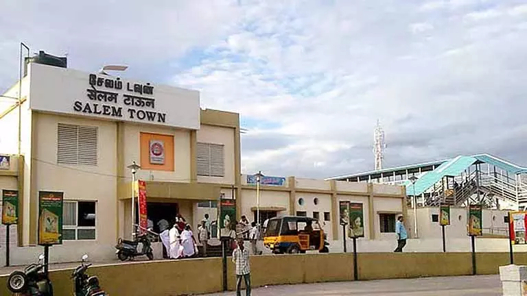 COIMBATORE: सलेम रेलवे डिवीजन ने अच्छी ग्रोथ दर्ज की COIMBATORE: सलेम रेलवे डिवीजन ने अच्छी ग्रोथ दर्ज की