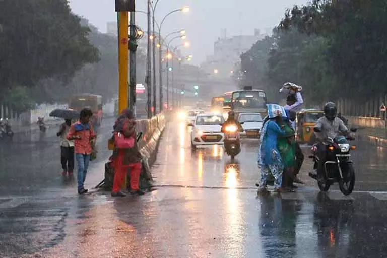27 जनवरी को दक्षिण Tamil Nadu में अलग-अलग जगहों पर बारिश होने की संभावना, तट पर तेज़ हवाएं चलेंगी 27 जनवरी को दक्षिण Tamil Nadu में अलग-अलग जगहों पर बारिश होने की संभावना, तट पर तेज़ हवाएं चलेंगी
