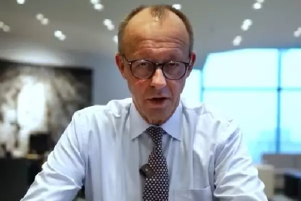 German chancellor को अमेरिका में हिंसा का स्तर चिंताजनक लगा German chancellor को अमेरिका में हिंसा का स्तर चिंताजनक लगा
