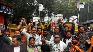 New Delhi: नए नियम के खिलाफ छात्रों का प्रदर्शन, UGC मुख्यालय पर New Delhi: नए नियम के खिलाफ छात्रों का प्रदर्शन, UGC मुख्यालय पर