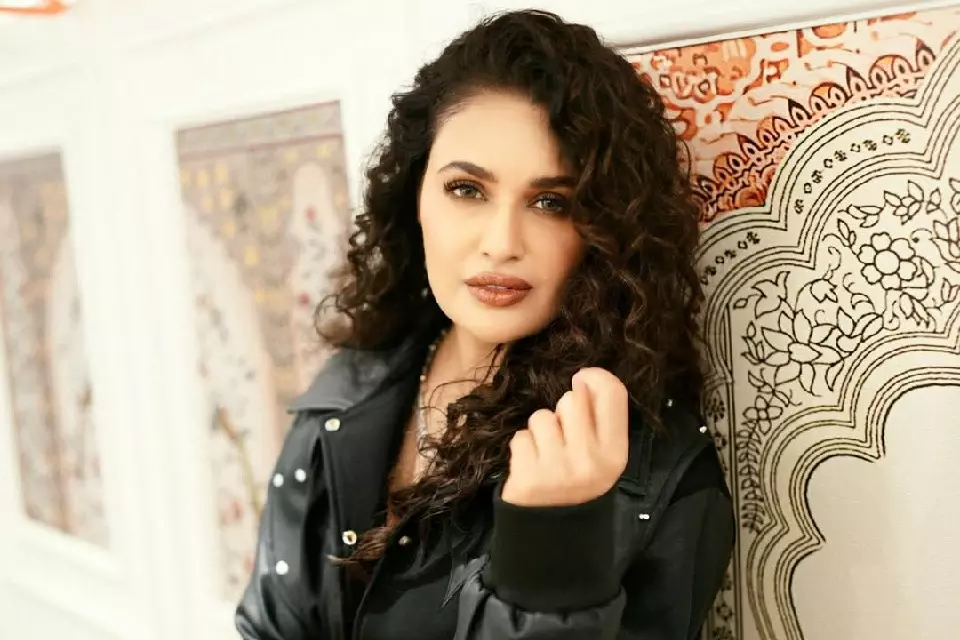 Yuvika Chaudhary बोलीं: महिलाएं ठान लें तो उन्हें कोई रोक नहीं सकता Yuvika Chaudhary बोलीं: महिलाएं ठान लें तो उन्हें कोई रोक नहीं सकता