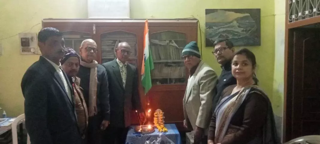 Farrukhabad: राष्ट्रीय भावधारा की काव्य रचनाओं का मंचन Farrukhabad: राष्ट्रीय भावधारा की काव्य रचनाओं का मंचन