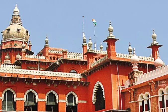 Madras HC ने जना नायकन की तुरंत सेंसर क्लीयरेंस आदेश रद्द किया Madras HC ने जना नायकन की तुरंत सेंसर क्लीयरेंस आदेश रद्द किया