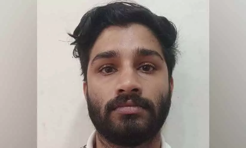 लाखों रुपये का Digital फ्रॉड; कमीशन लेने के आरोप में एक व्यक्ति गिरफ्तार लाखों रुपये का Digital फ्रॉड; कमीशन लेने के आरोप में एक व्यक्ति गिरफ्तार
