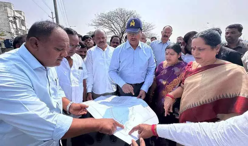 हाइड्रा ने BHEL से रायसमुद्रम चेरुवु के काम में बाधा न डालने को कहा हाइड्रा ने BHEL से रायसमुद्रम चेरुवु के काम में बाधा न डालने को कहा