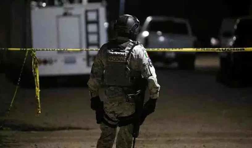 Mexico Shooting: सलामांका में फुटबॉल ग्राउंड पर हथियारबंद हमले में 11 लोगों की मौत Mexico Shooting: सलामांका में फुटबॉल ग्राउंड पर हथियारबंद हमले में 11 लोगों की मौत