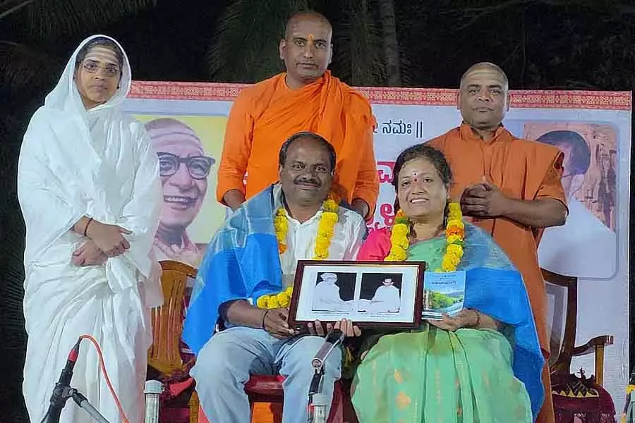 परोपकार ही सार्थक जीवन की कुंजी है: Swami Gyanamayananda परोपकार ही सार्थक जीवन की कुंजी है: Swami Gyanamayananda