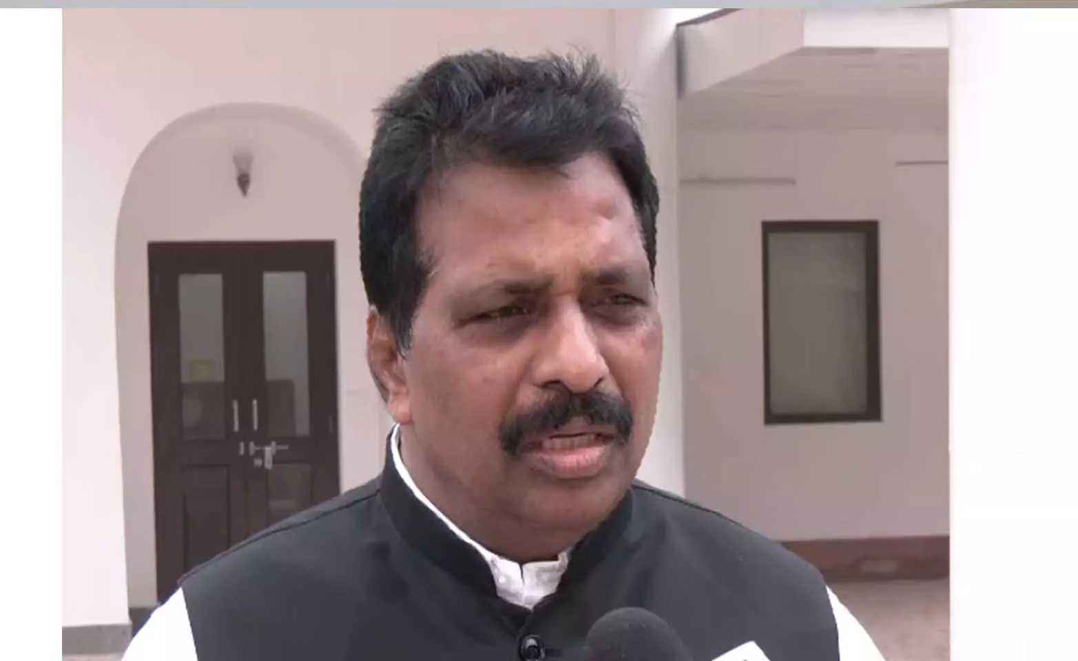 विपक्ष बजट सत्र में जनहितैषी मुद्दे उठाएगा: K Suresh विपक्ष बजट सत्र में जनहितैषी मुद्दे उठाएगा: K Suresh