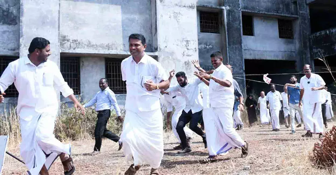 Kasaragod के भूतिया मेडिकल कॉलेज का वीडियो केरल की स्वास्थ्य मंत्री को परेशान कर रहा Kasaragod के भूतिया मेडिकल कॉलेज का वीडियो केरल की स्वास्थ्य मंत्री को परेशान कर रहा
