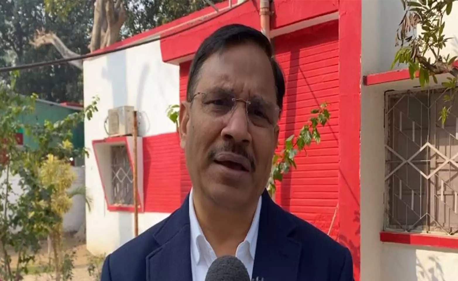 निराधार: अलंकार अग्निहोत्री के आरोपों पर ADM देश दीपक सिंह निराधार: अलंकार अग्निहोत्री के आरोपों पर ADM देश दीपक सिंह