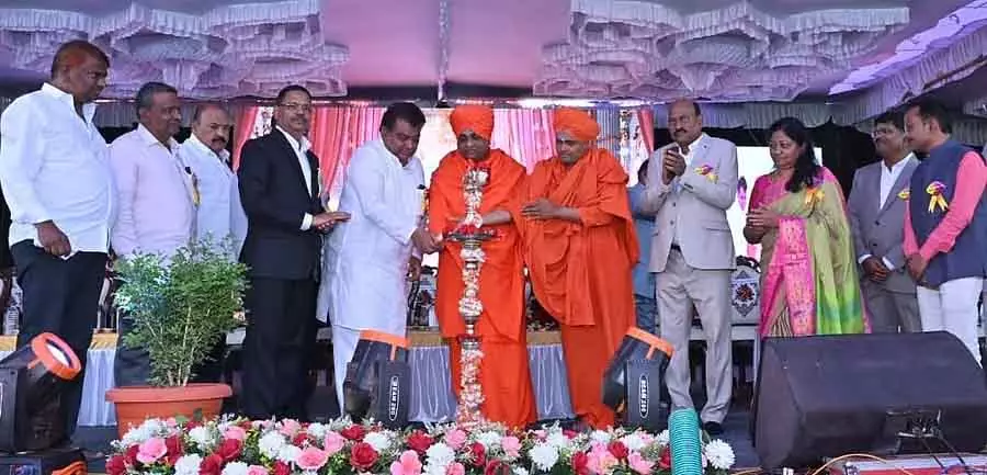 AI टेक्नोलॉजी के साथ दुनिया एक नई दिशा में आगे बढ़ रही है: Minister M.B. Patil AI टेक्नोलॉजी के साथ दुनिया एक नई दिशा में आगे बढ़ रही है: Minister M.B. Patil