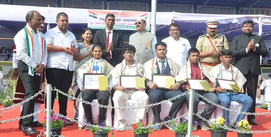 विजयपुरा में ₹45 हजार करोड़ का निवेश: Minister M.B. Patil विजयपुरा में ₹45 हजार करोड़ का निवेश: Minister M.B. Patil