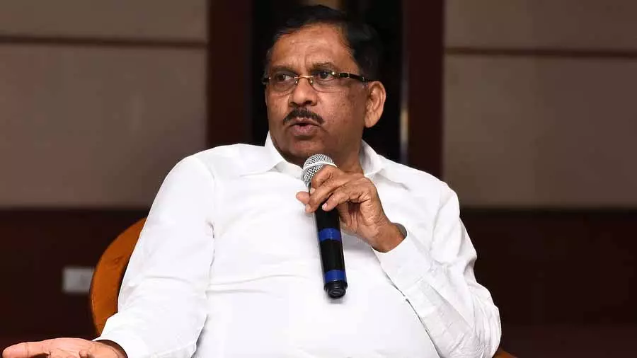 अवैध रेत खनन में सभी पार्टियों के बड़े लोग शामिल हैं: Home Minister Parameshwara अवैध रेत खनन में सभी पार्टियों के बड़े लोग शामिल हैं: Home Minister Parameshwara