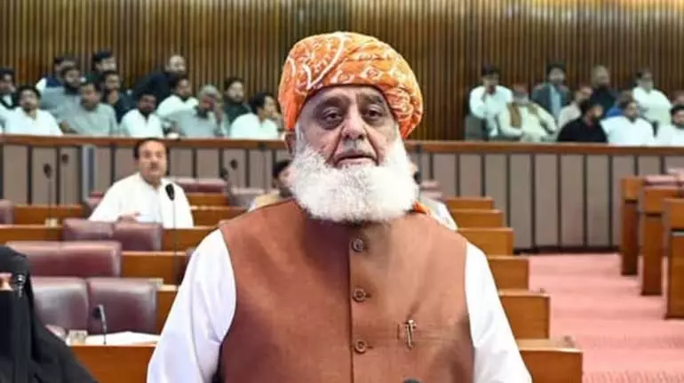 JUI-F chief फजलुर रहमान ने पाकिस्तान में बाल विवाह पर प्रतिबंध का विरोध किया JUI-F chief फजलुर रहमान ने पाकिस्तान में बाल विवाह पर प्रतिबंध का विरोध किया