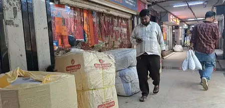 एफटीए से सूरत के टेक्सटाइल व्यापारियों में खुशी, पीएम मोदी का जताया आभार एफटीए से सूरत के टेक्सटाइल व्यापारियों में खुशी, पीएम मोदी का जताया आभार