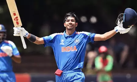 अंडर-19 विश्व कप: भारत ने जिम्बाब्वे को 204 रन से हराया, विहान मल्होत्रा रहे प्लेयर ऑफ द मैच अंडर-19 विश्व कप: भारत ने जिम्बाब्वे को 204 रन से हराया, विहान मल्होत्रा रहे प्लेयर ऑफ द मैच