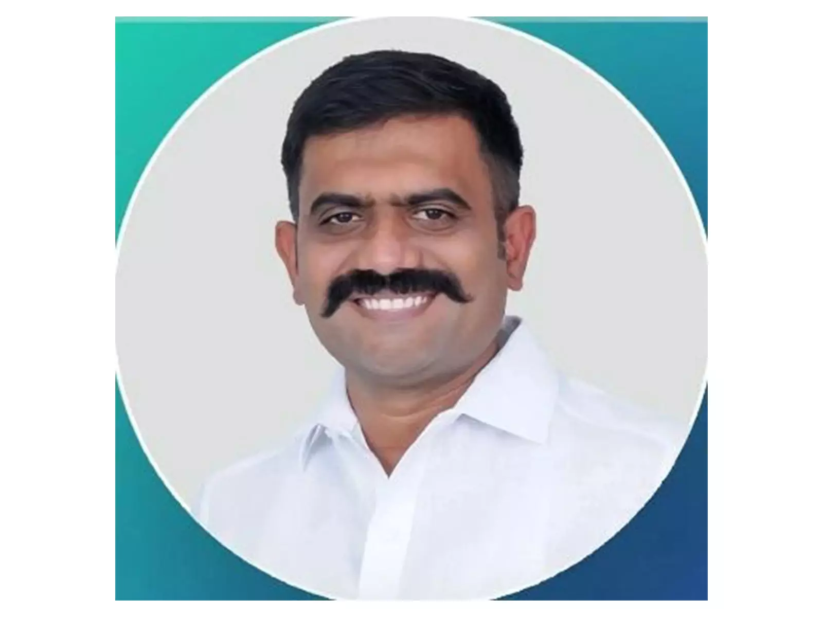 पूंजी के नाम पर अंतहीन लूट, ज़मीनी स्तर पर कोई विकास नहीं: Kethireddy पूंजी के नाम पर अंतहीन लूट, ज़मीनी स्तर पर कोई विकास नहीं: Kethireddy
