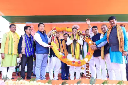 सीएम साहा ने आदिवासी कोकबोरोक भाषा के लिए रोमन लिपि की टीएमपी की मांग खारिज की सीएम साहा ने आदिवासी कोकबोरोक भाषा के लिए रोमन लिपि की टीएमपी की मांग खारिज की