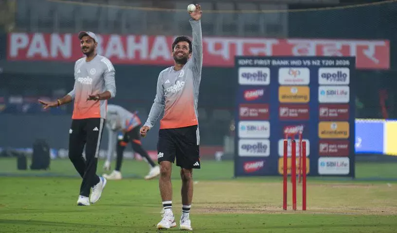ओरम ने कहा कि भारतीय बल्लेबाज कीवी गेंदबाजों के लिए बड़ी चुनौती ओरम ने कहा कि भारतीय बल्लेबाज कीवी गेंदबाजों के लिए बड़ी चुनौती